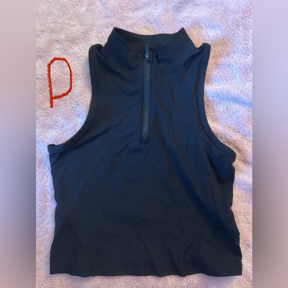 lululemon athletica Tops - Lululemon Zipper Crop Top